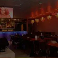 Restaurante japonês com videokê